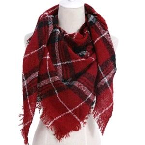 ⭐️⭐️SOLD⭐️⭐️NEW, ONE LEFT! NEW, Winter Scarf/Wrap